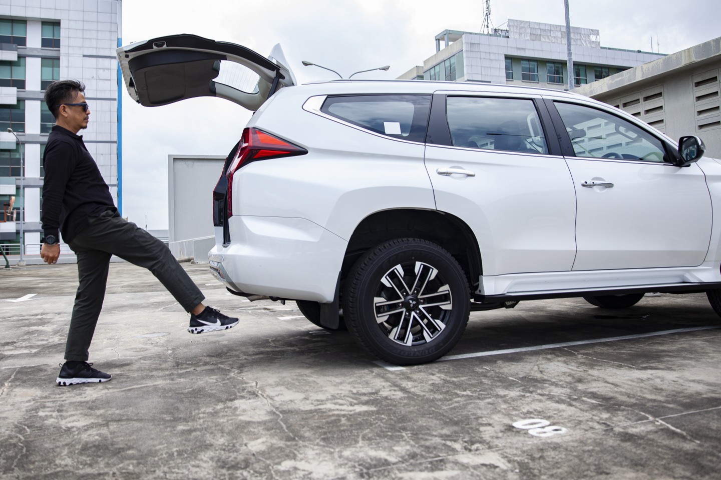 APA SAJA FITUR BARU NAN CANGGIH DI MITSUBISHI NEW PAJERO SPORT FACELIFT